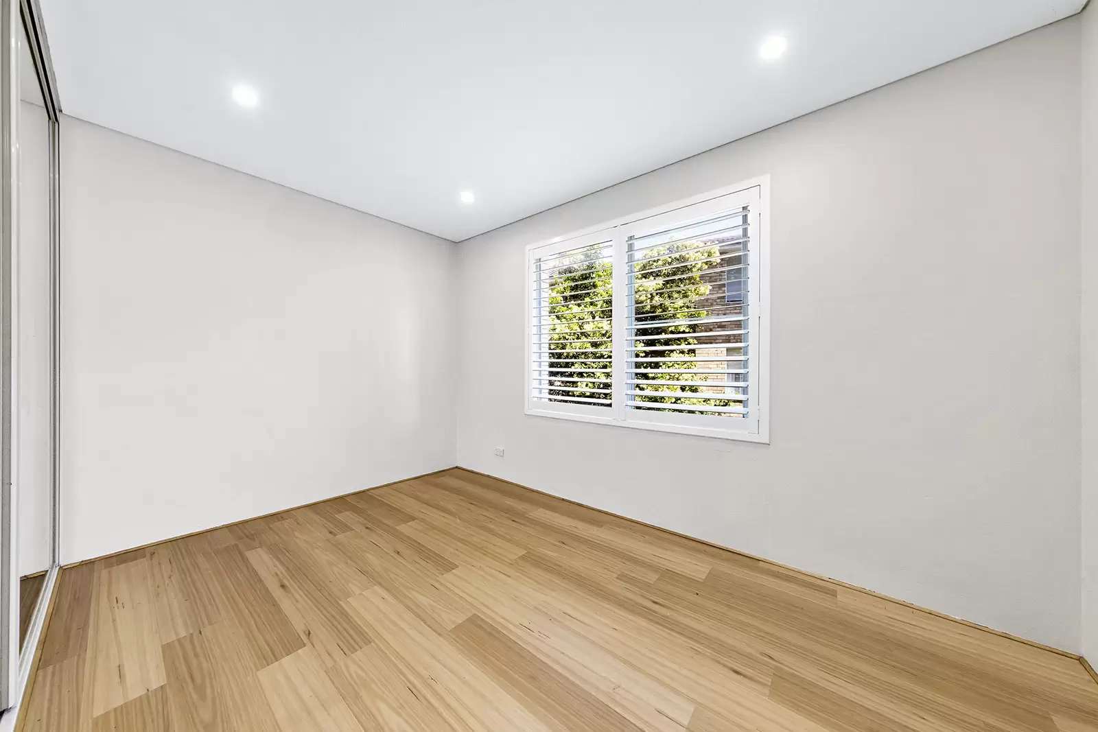 15/24-30 Wharf Road, Gladesville Leased by Cassidy Real Estate - image 1