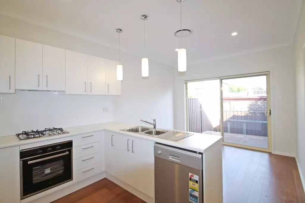 2/10 Punt Road, Gladesville Leased by Cassidy Real Estate - image 1