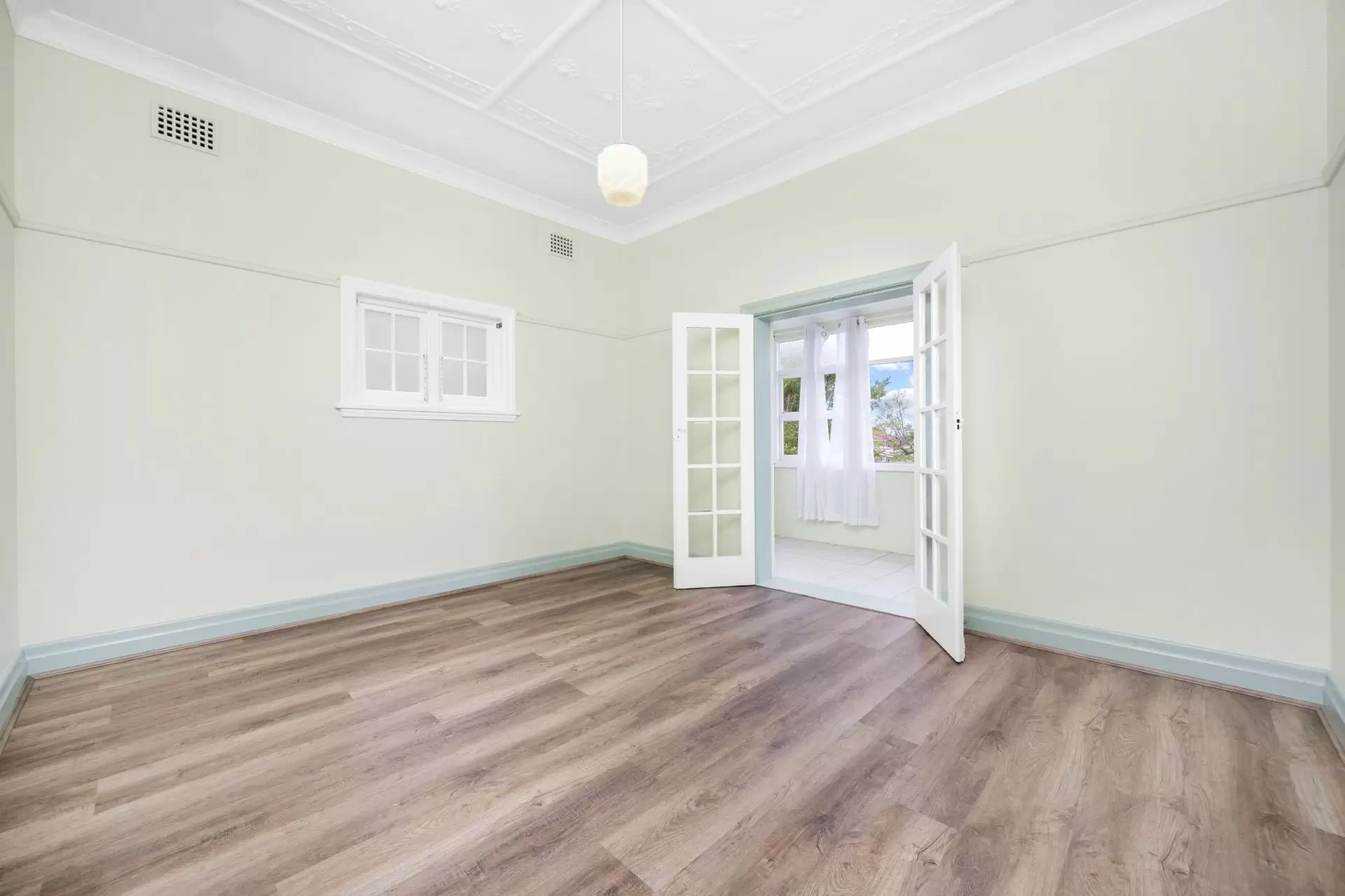 16 Hillcrest Avenue, Gladesville Leased by Cassidy Real Estate - image 1