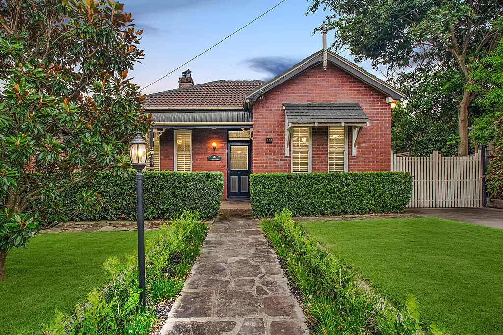 12 Riverside Avenue, Putney Leased by Cassidy Real Estate - image 1