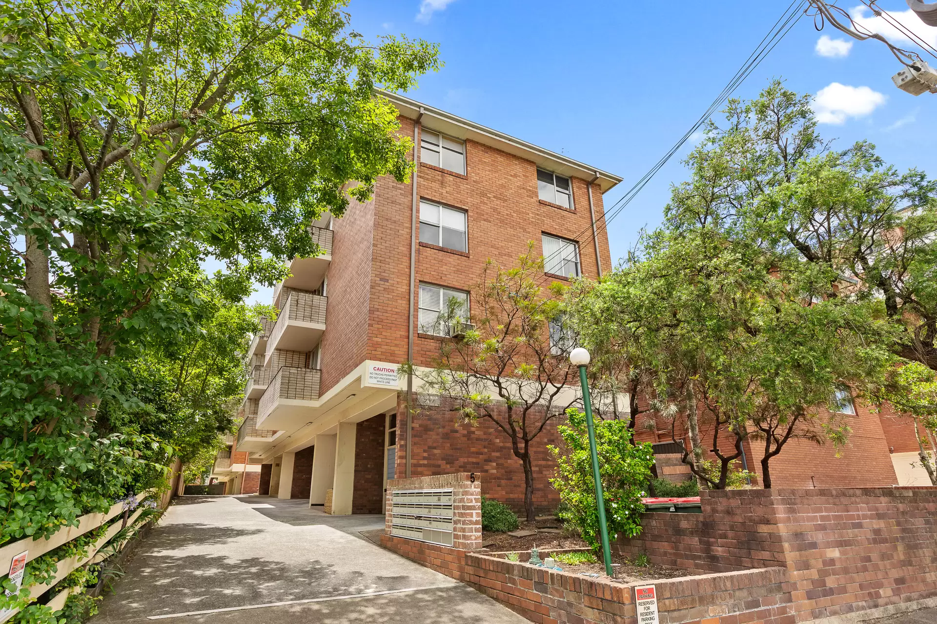 7/5 Western Crescent, Gladesville For Sale by Cassidy Real Estate - image 1