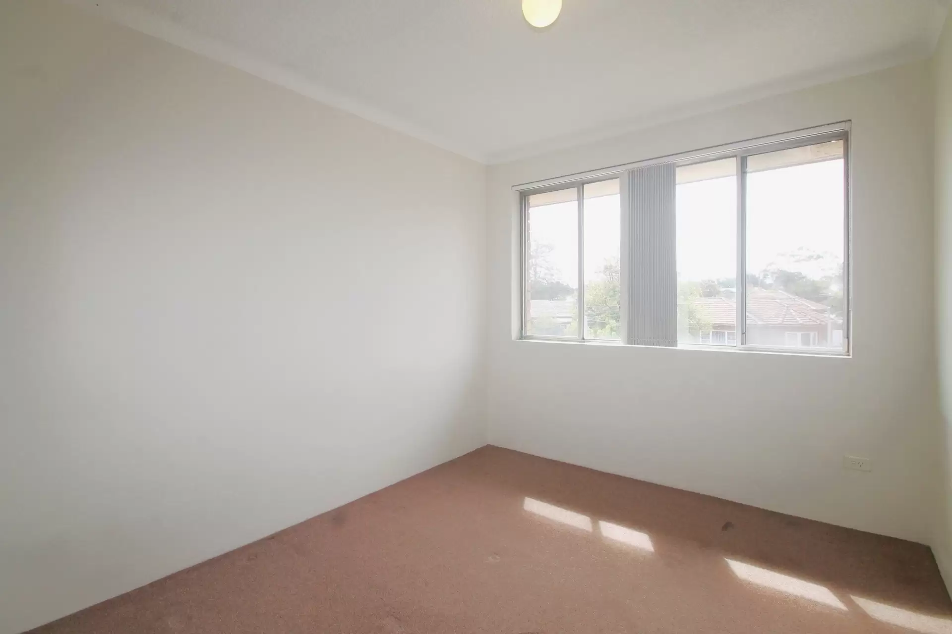 8/19 William Street, North Parramatta Leased by Cassidy Real Estate - image 1
