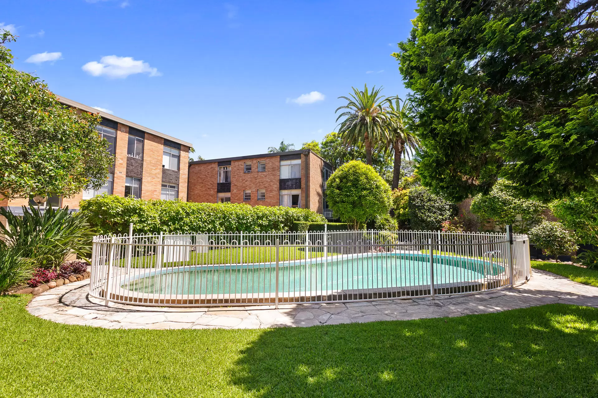 32/10 Mount Street, Hunters Hill Sold by Cassidy Real Estate - image 1