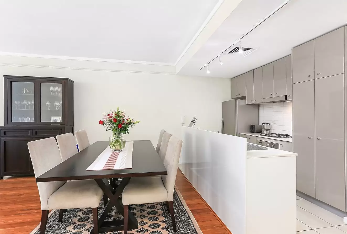 13/129 Spit Road, Mosman Leased by Cassidy Real Estate - image 1