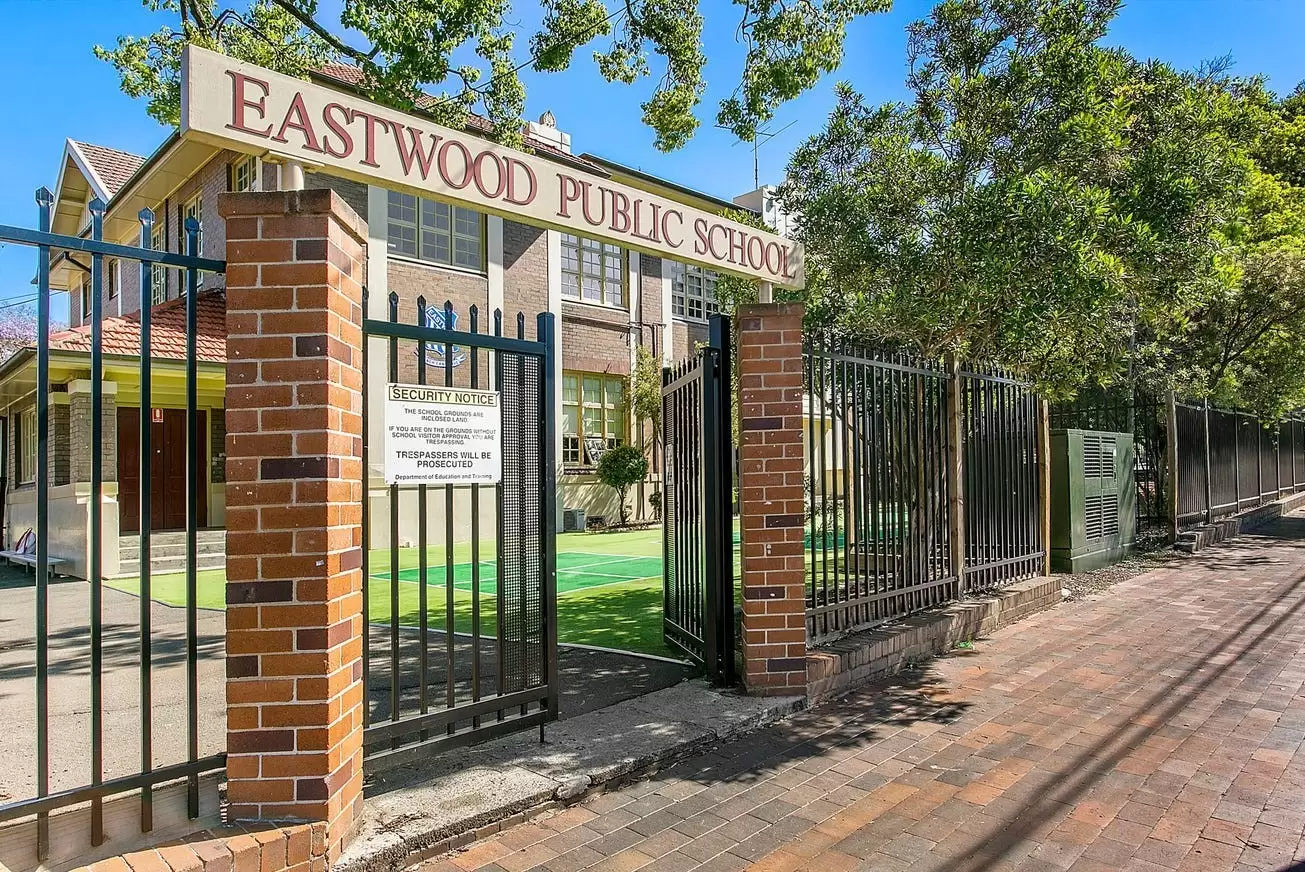 5/12 May Street, Eastwood Leased by Cassidy Real Estate - image 1