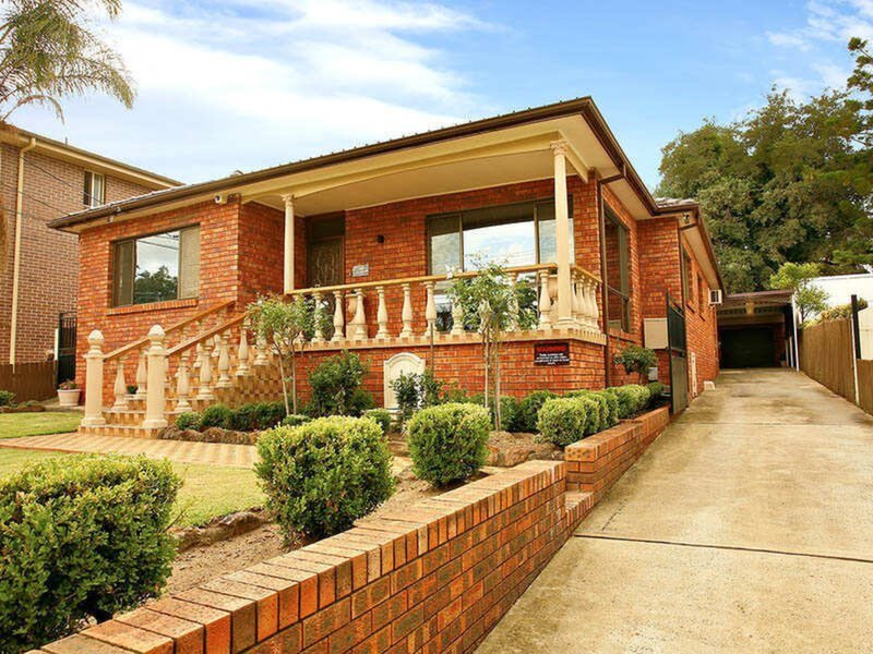 138 Charles Street, Putney Sold by Cassidy Real Estate - image 1