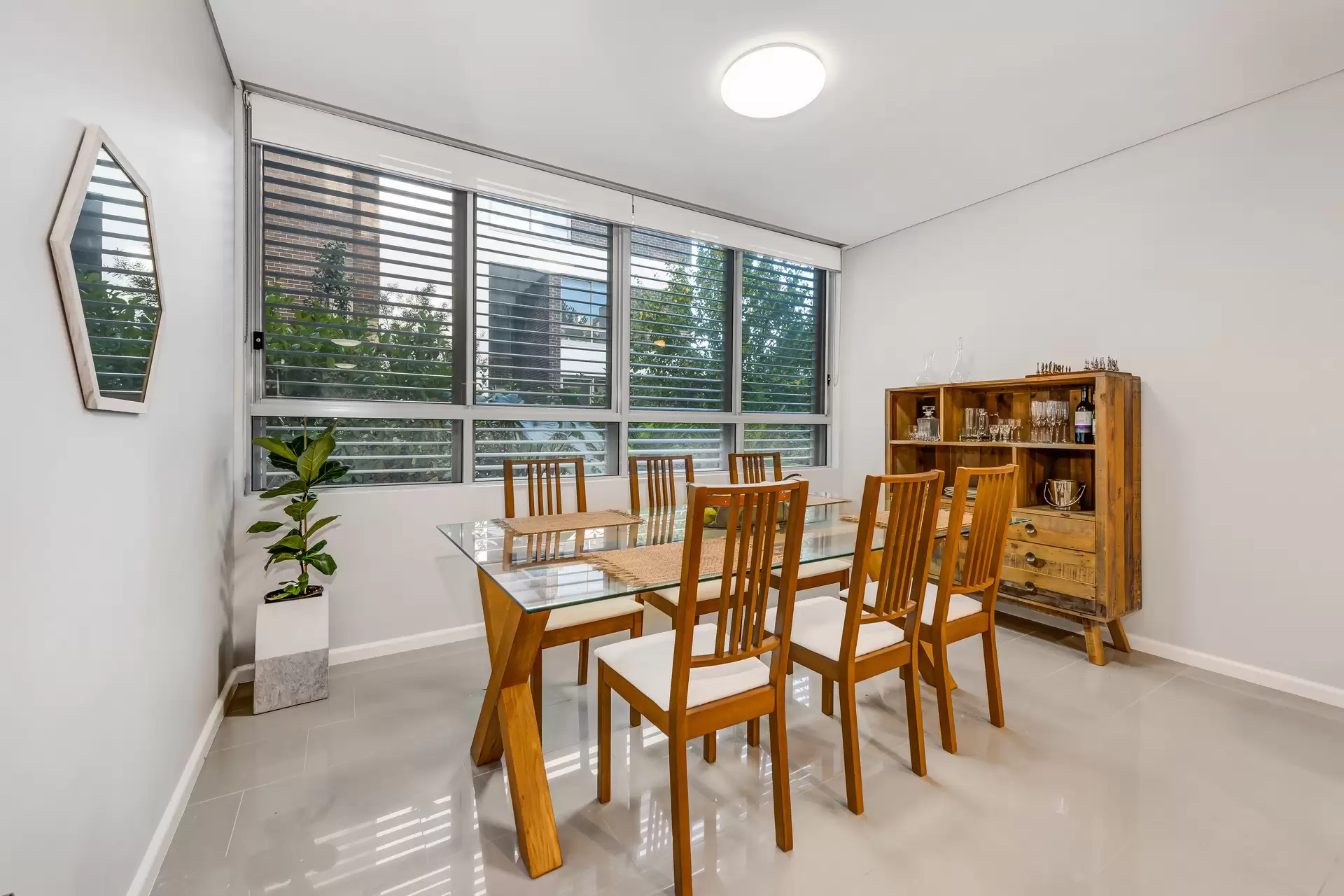 4/157 Victoria Road, Gladesville Leased by Cassidy Real Estate - image 1