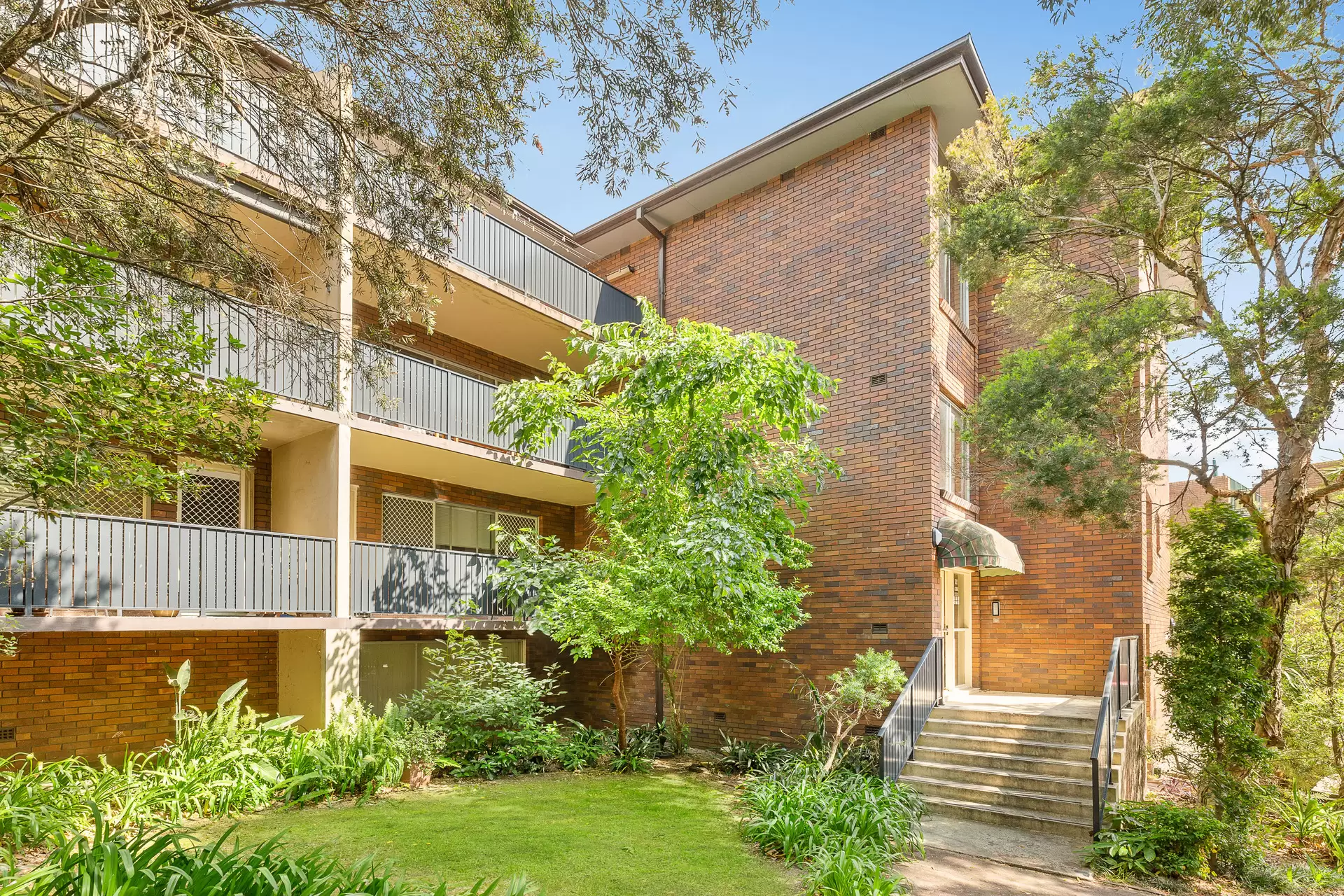 16/9A Cambridge Street, Gladesville Leased by Cassidy Real Estate - image 1