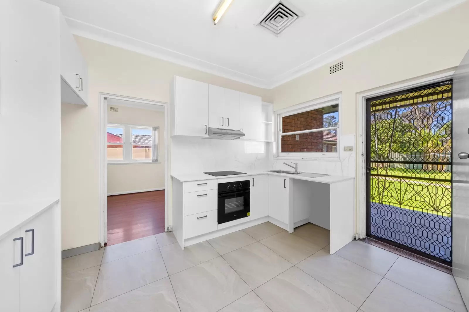 25 Wyena Road, Pendle Hill For Lease by Cassidy Real Estate - image 1