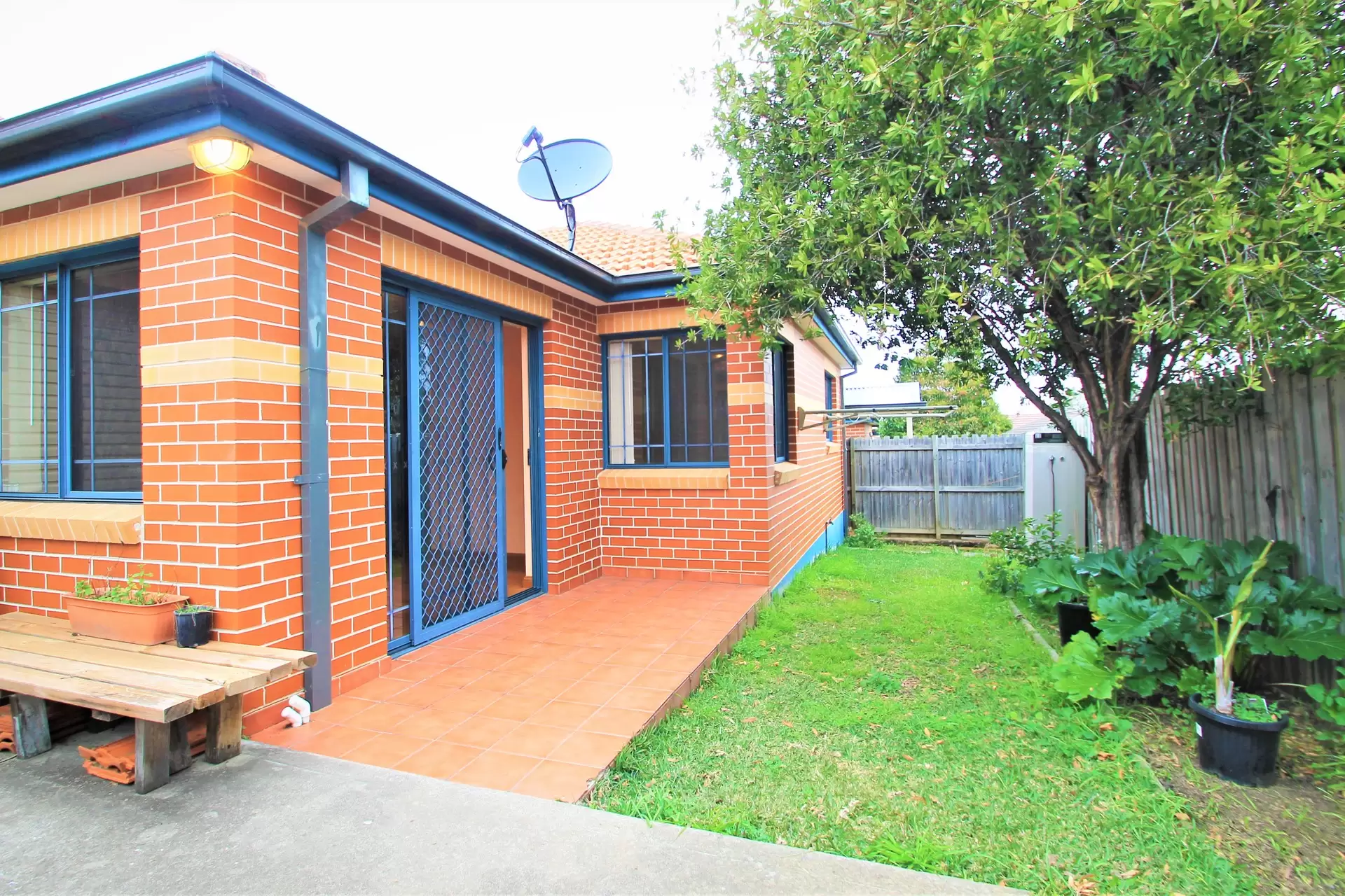 2/114 Ryde Road, Gladesville Leased by Cassidy Real Estate - image 1