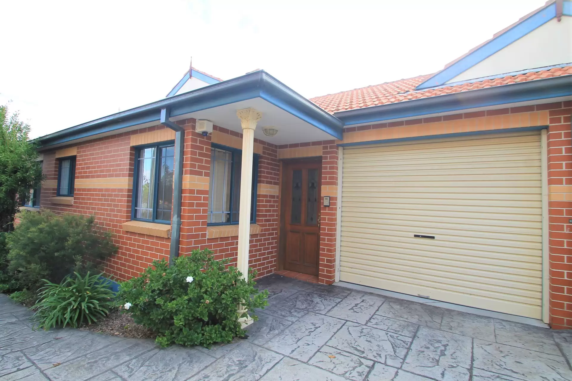 2/114 Ryde Road, Gladesville Leased by Cassidy Real Estate - image 1