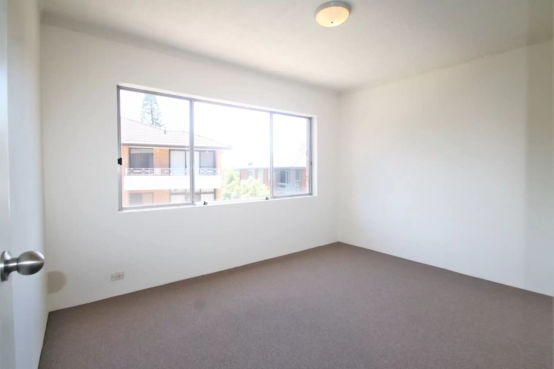 8/11A Cambridge Street, Gladesville Leased by Cassidy Real Estate - image 1