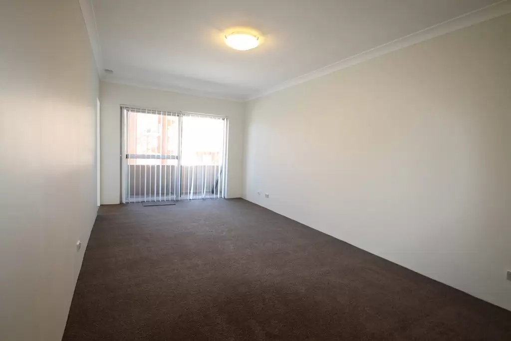 11/17 Cambridge Street, Gladesville Leased by Cassidy Real Estate - image 1