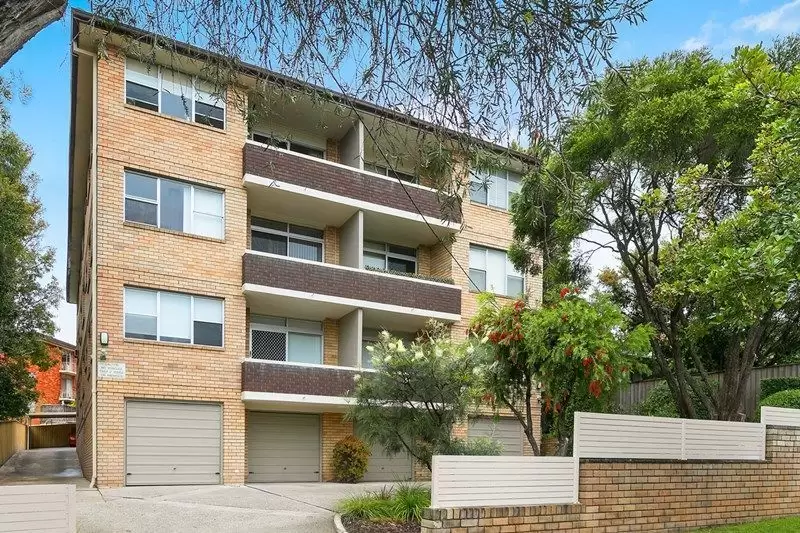 11/17 Cambridge Street, Gladesville Leased by Cassidy Real Estate - image 1