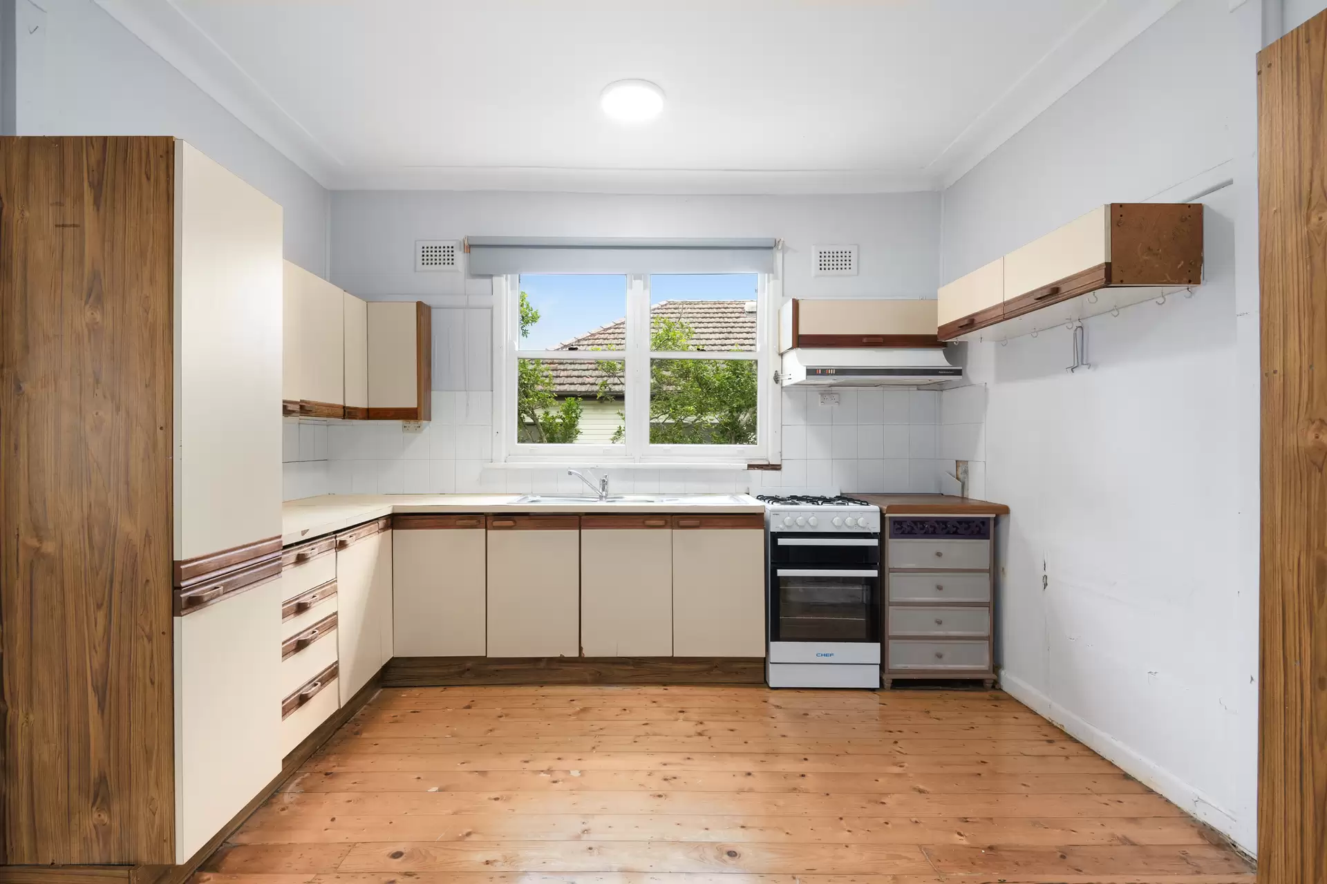 20 Frances Road, Putney Auction by Cassidy Real Estate - image 1