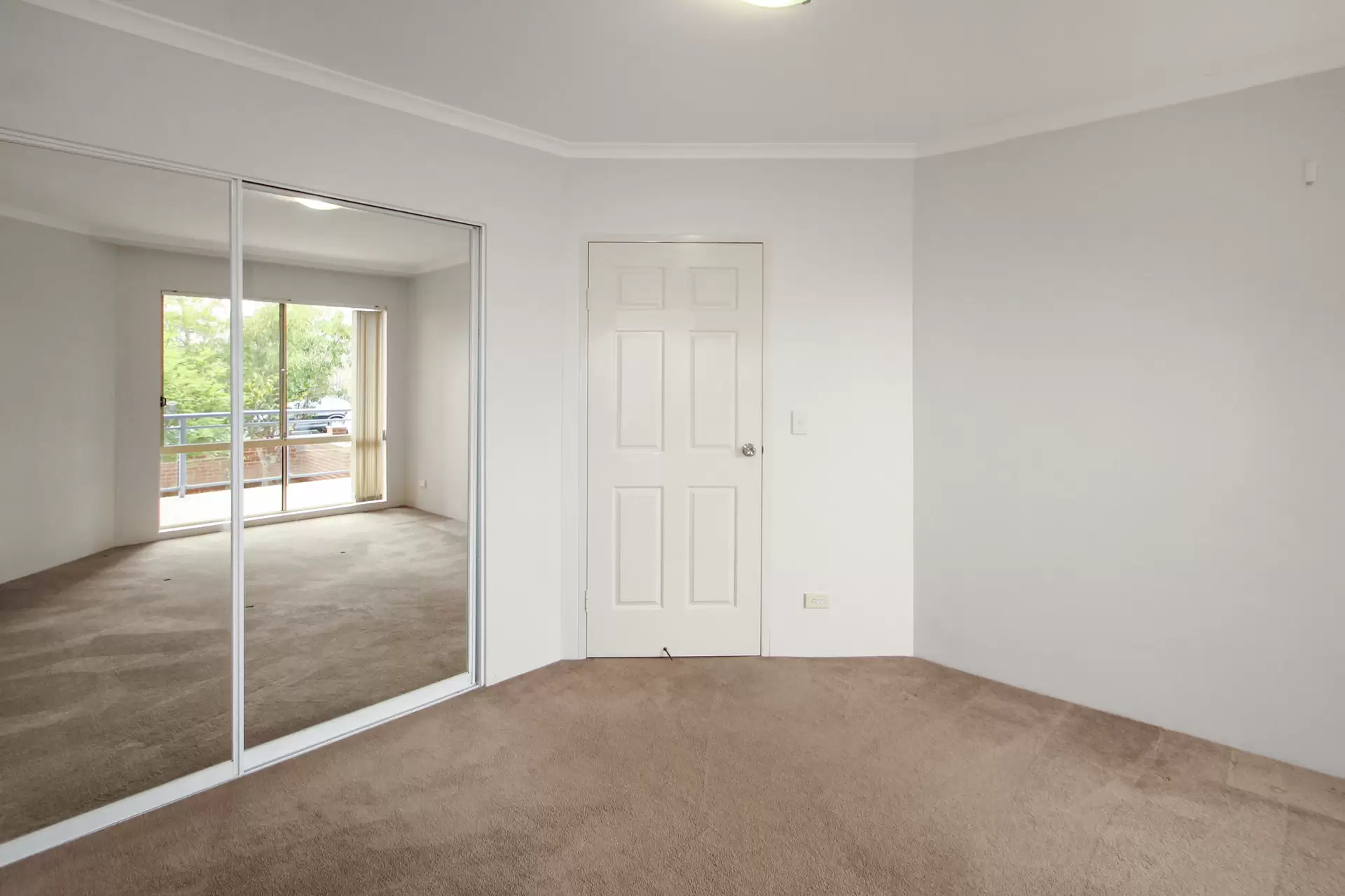 5/13-17 Morrison Road, Gladesville Leased by Cassidy Real Estate - image 1