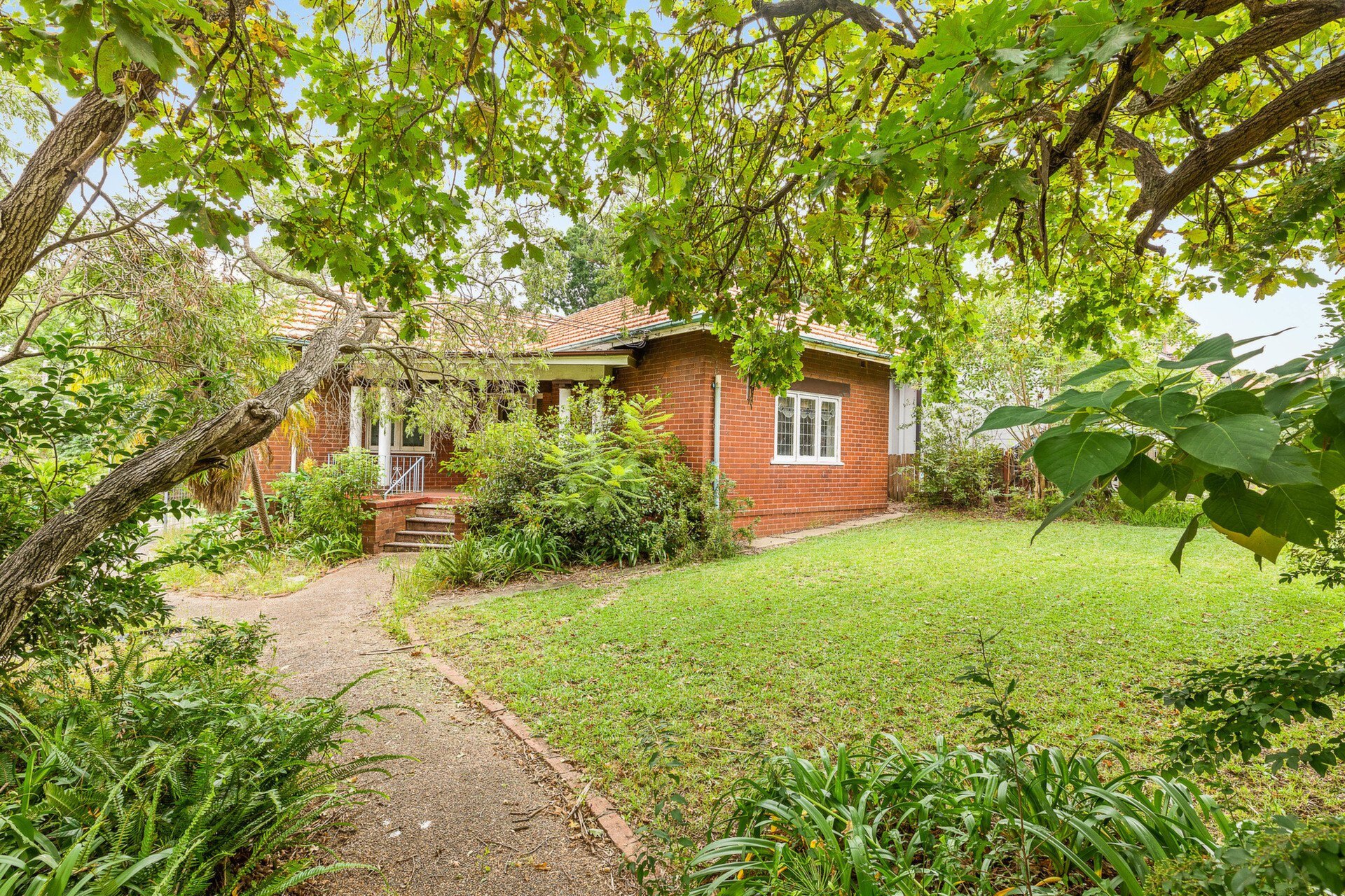 79 Centennial Avenue, Lane Cove West Sold by Cassidy Real Estate - image 1