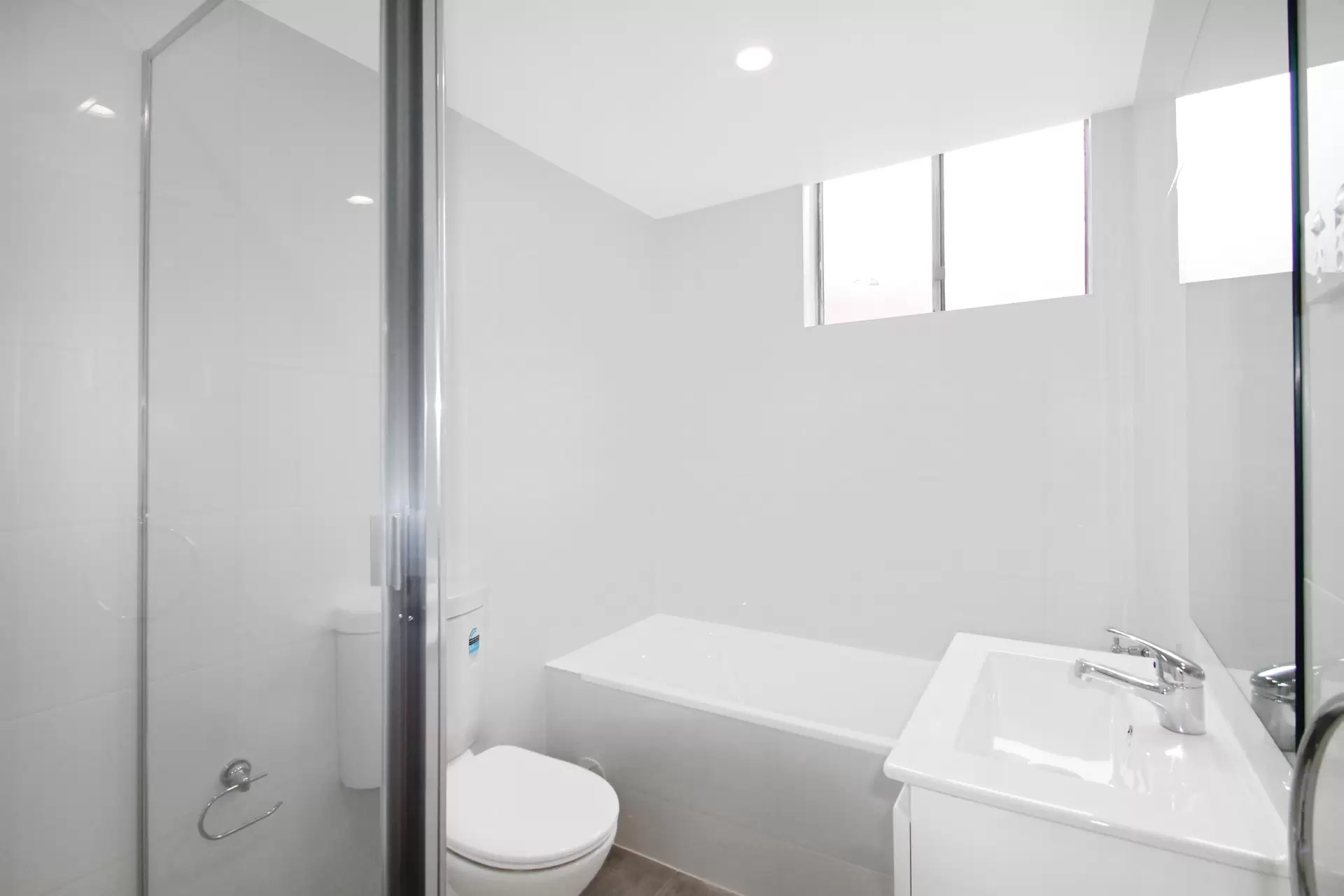 2/22A Amy Street, Regents Park Leased by Cassidy Real Estate - image 1
