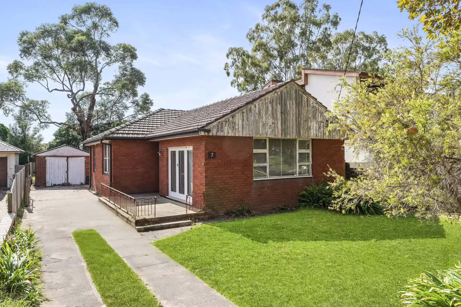 7 Phillips Street, Cabarita Sold by Cassidy Real Estate - image 1