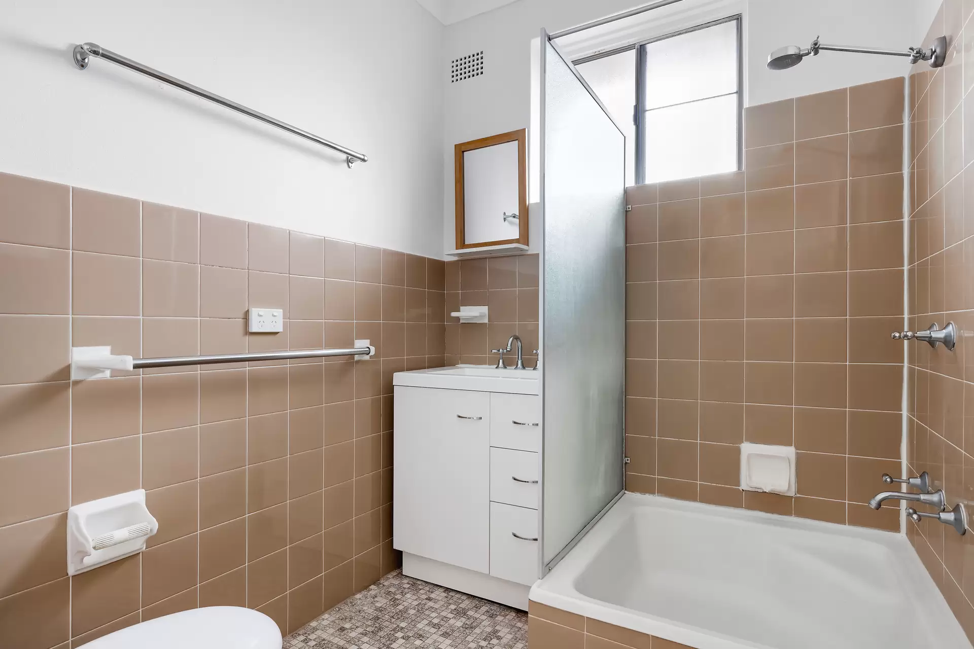 6/4 Pearson Street, Gladesville For Lease by Cassidy Real Estate - image 1