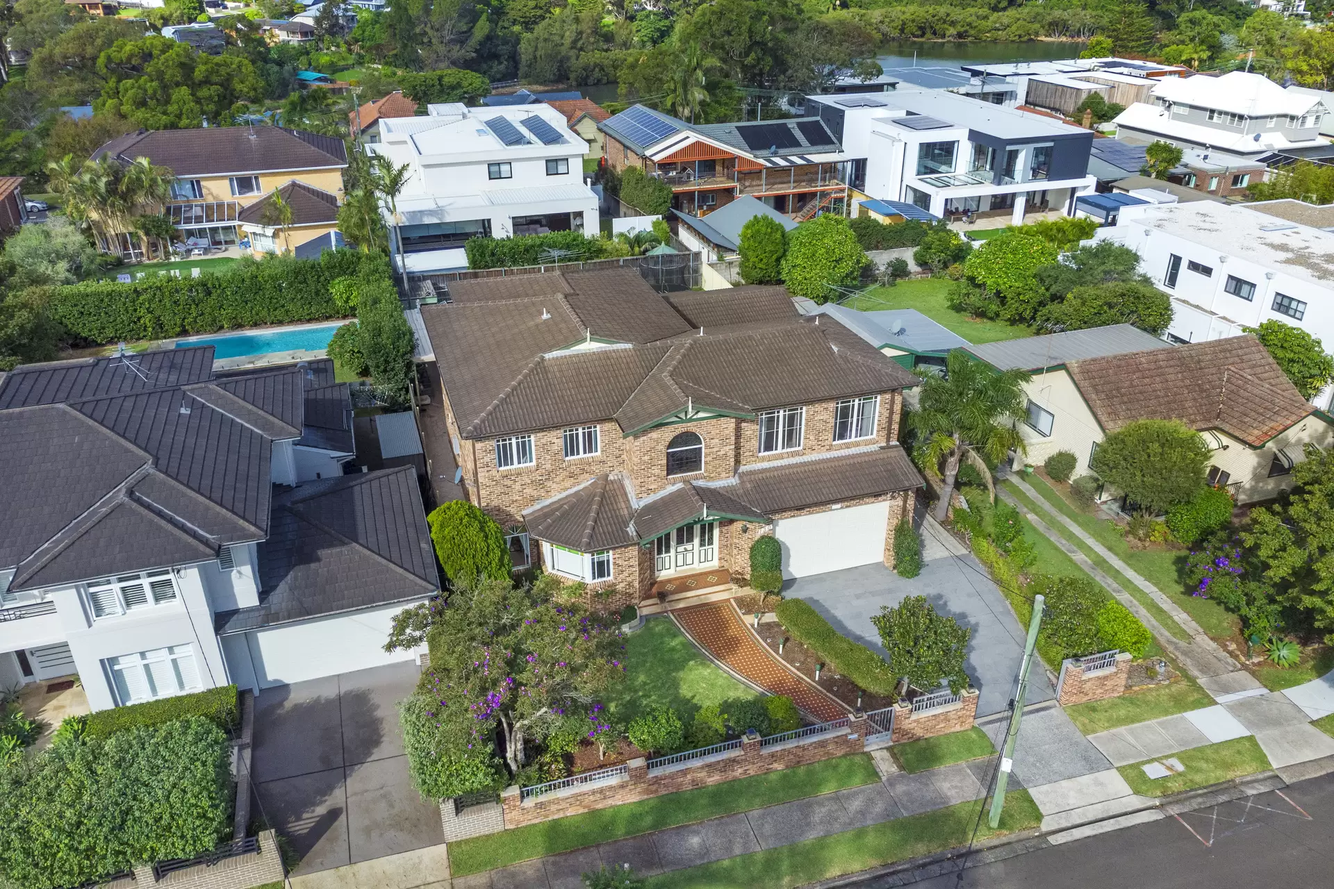 130 Tennyson Road, Tennyson Point For Sale by Cassidy Real Estate - image 1