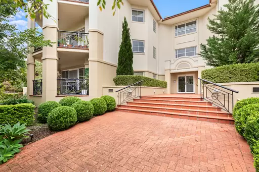 9/28 Mortimer Lewis Drive, Huntleys Cove For Sale by Cassidy Real Estate