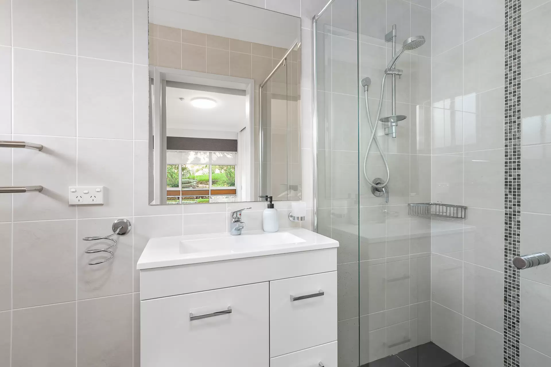 11/9 Robinson Street, Ryde Auction by Cassidy Real Estate - image 1
