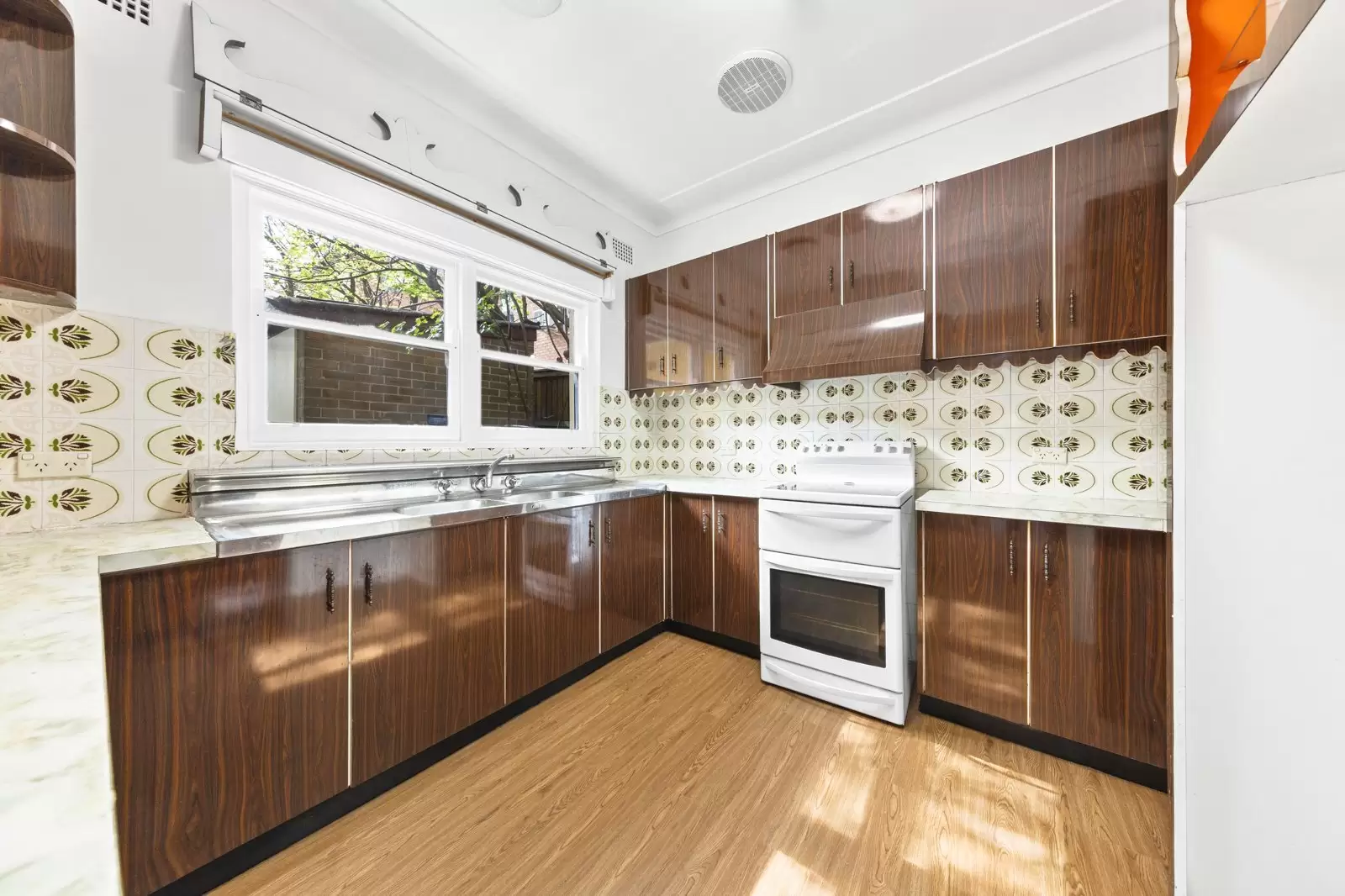 7  Western Crescent, Gladesville Leased by Cassidy Real Estate - image 1