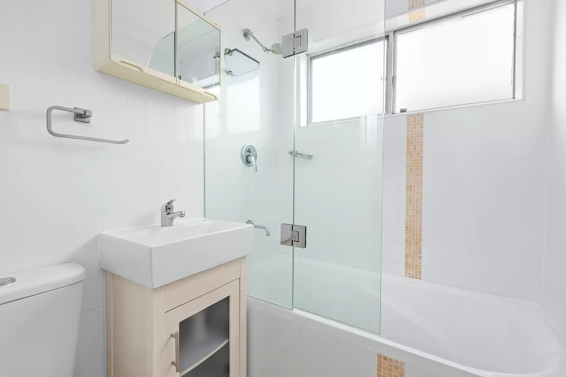 15/25 Ashburn Place, Gladesville Sold by Cassidy Real Estate - image 1