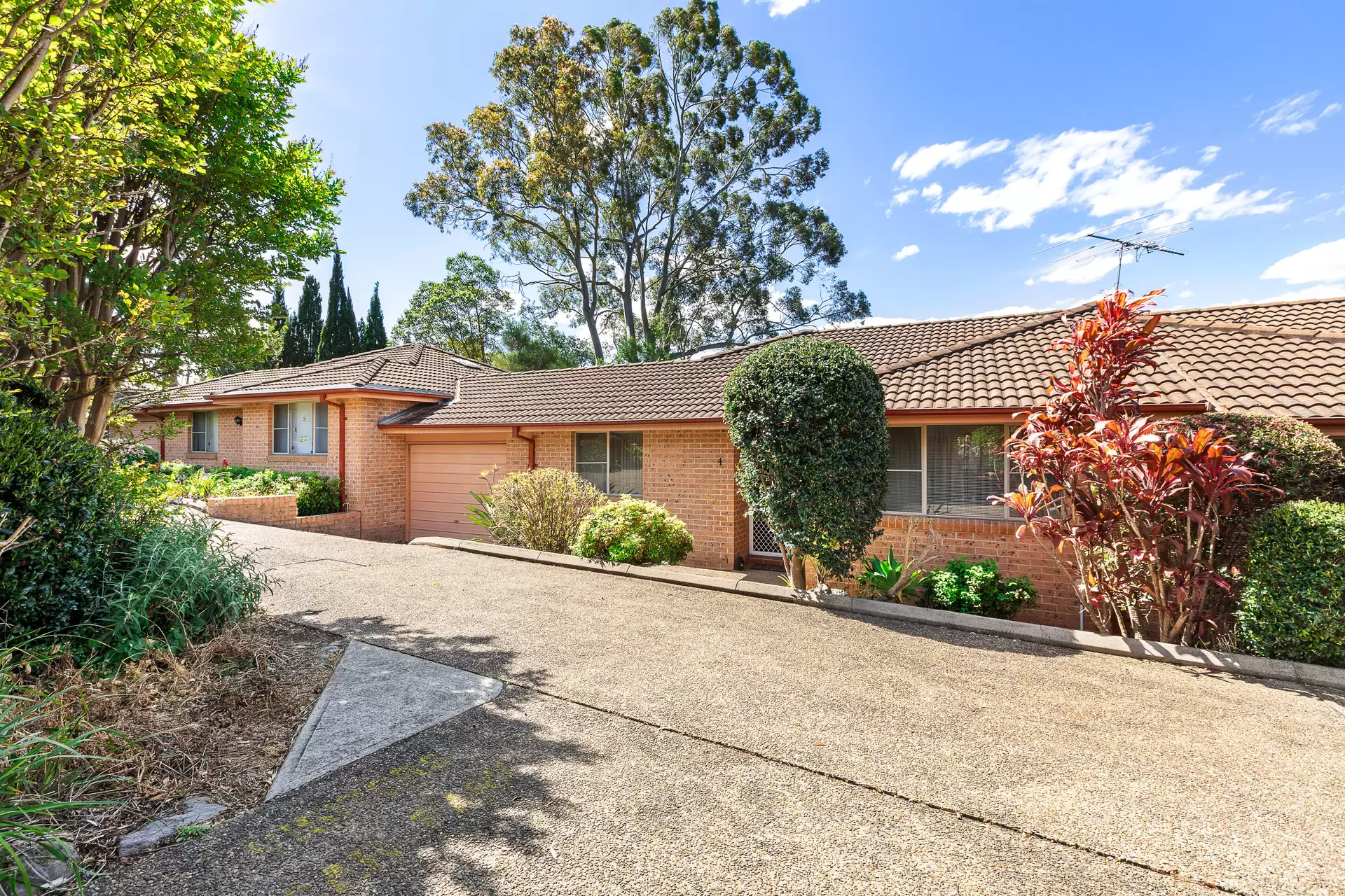 4/28 Malvina Street, Ryde Sold by Cassidy Real Estate - image 1