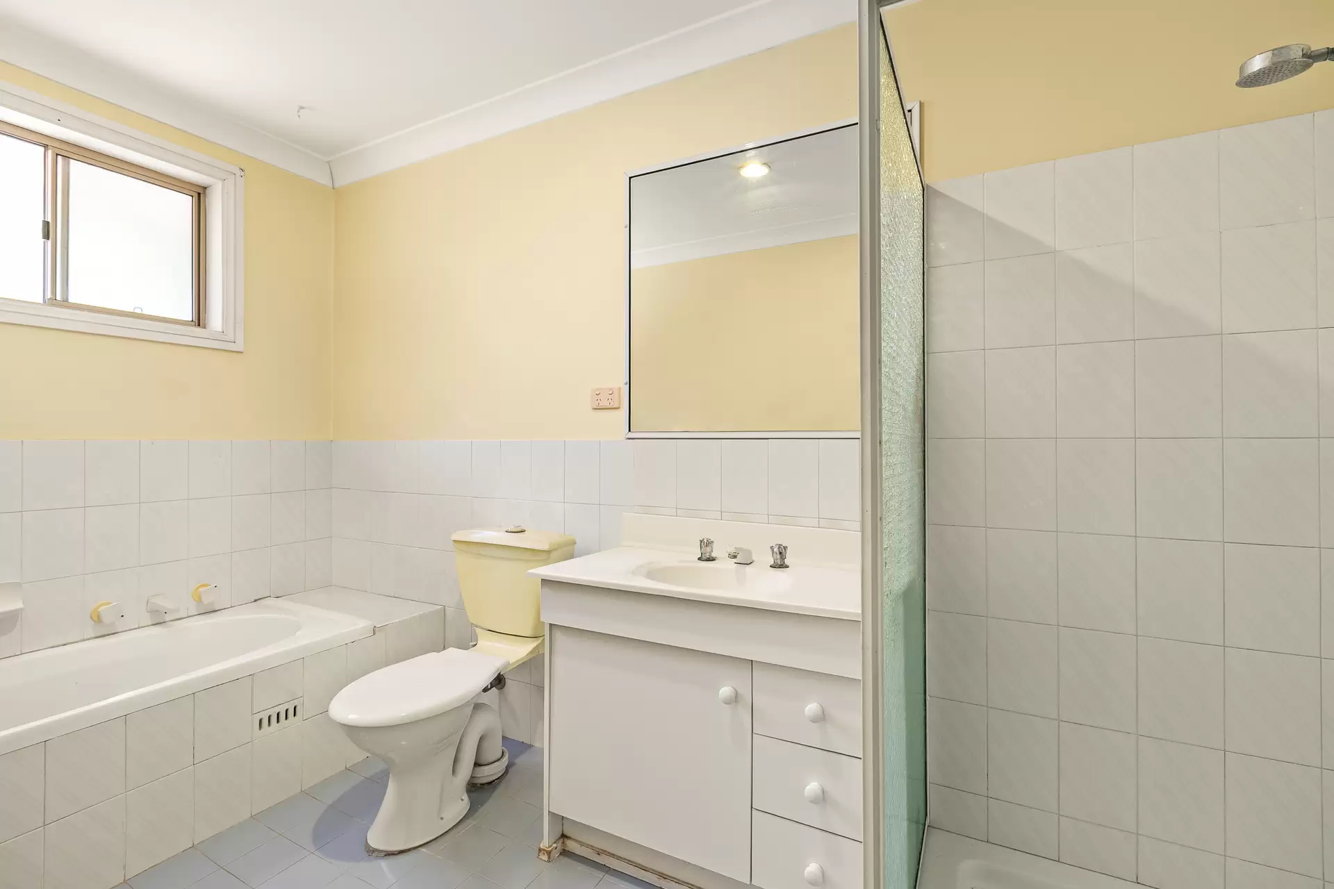 4/28 Malvina Street, Ryde Sold by Cassidy Real Estate - image 1