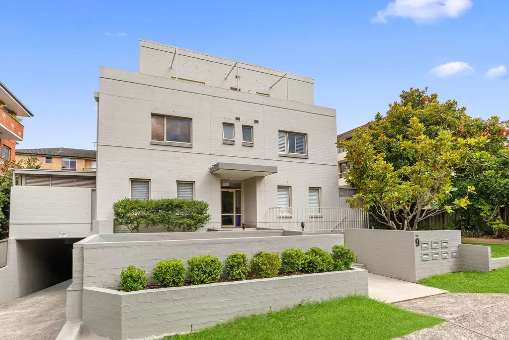 3/9 Linsley Street, Gladesville Auction by Cassidy Real Estate