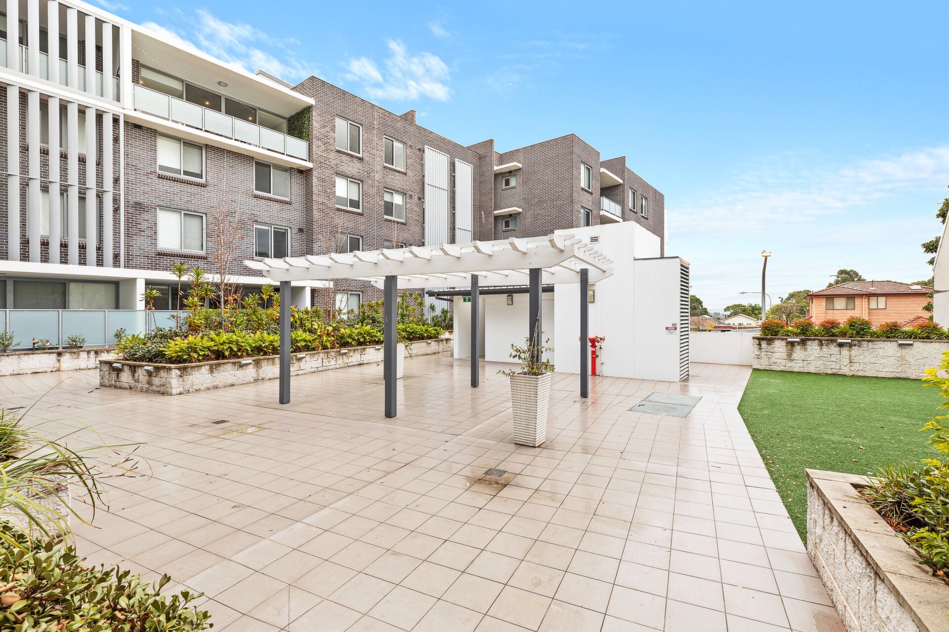 2/1 Monash Road, Gladesville Sold by Cassidy Real Estate - image 1