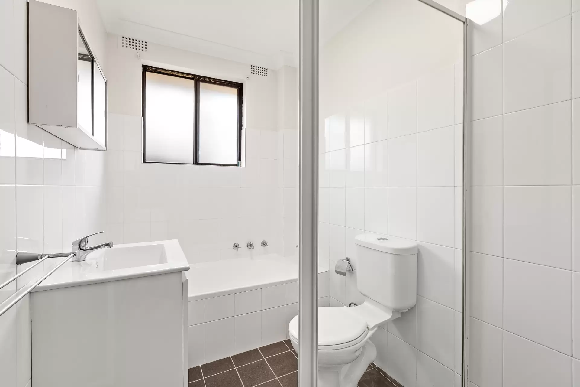 6/31  Meadow Crescent, Meadowbank For Sale by Cassidy Real Estate - image 1