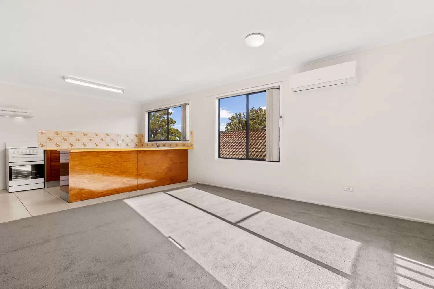 2/45 Pittwater Road, Hunters Hill Leased by Cassidy Real Estate - image 1