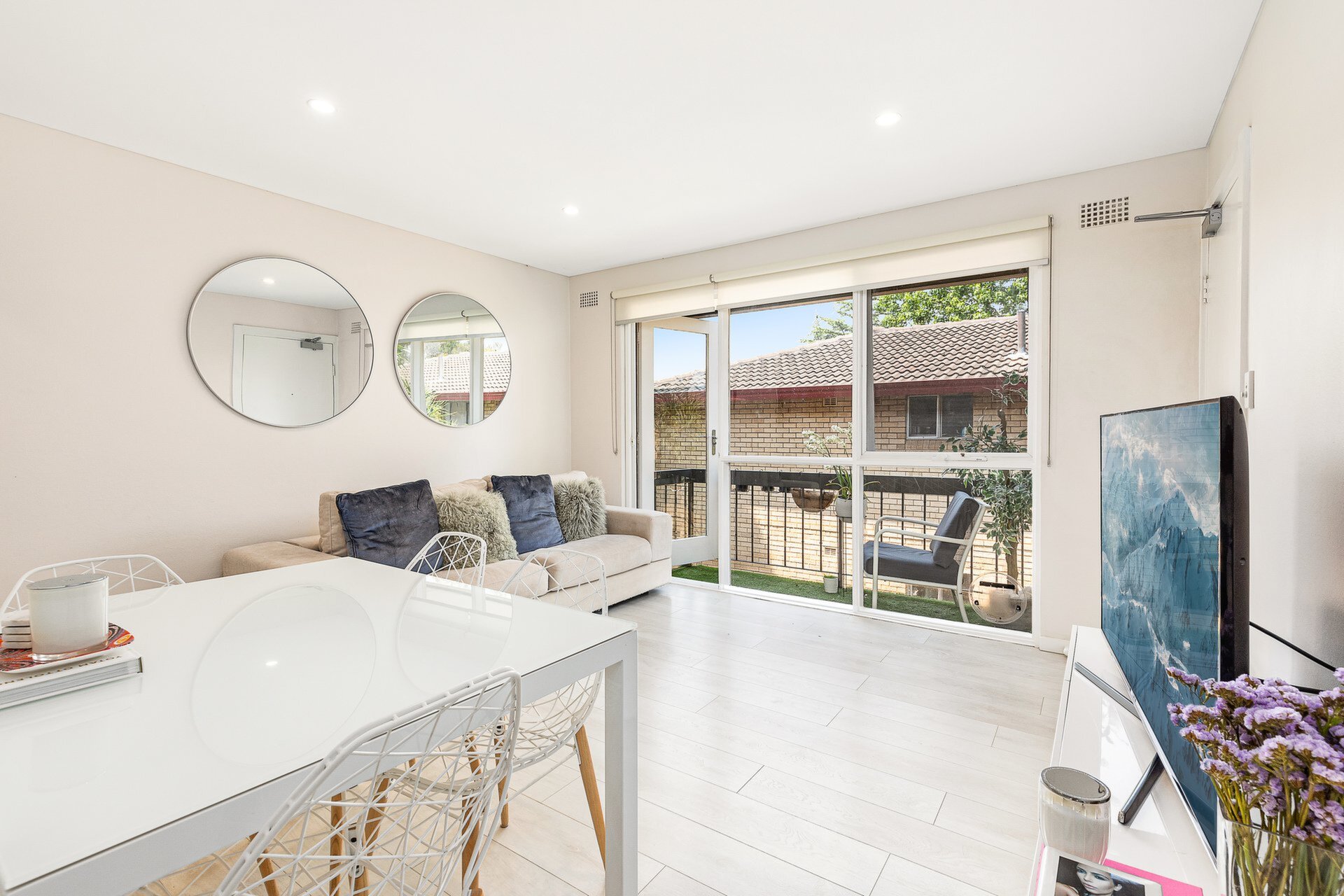 6/27 Pearson Street, Gladesville Sold by Cassidy Real Estate - image 1