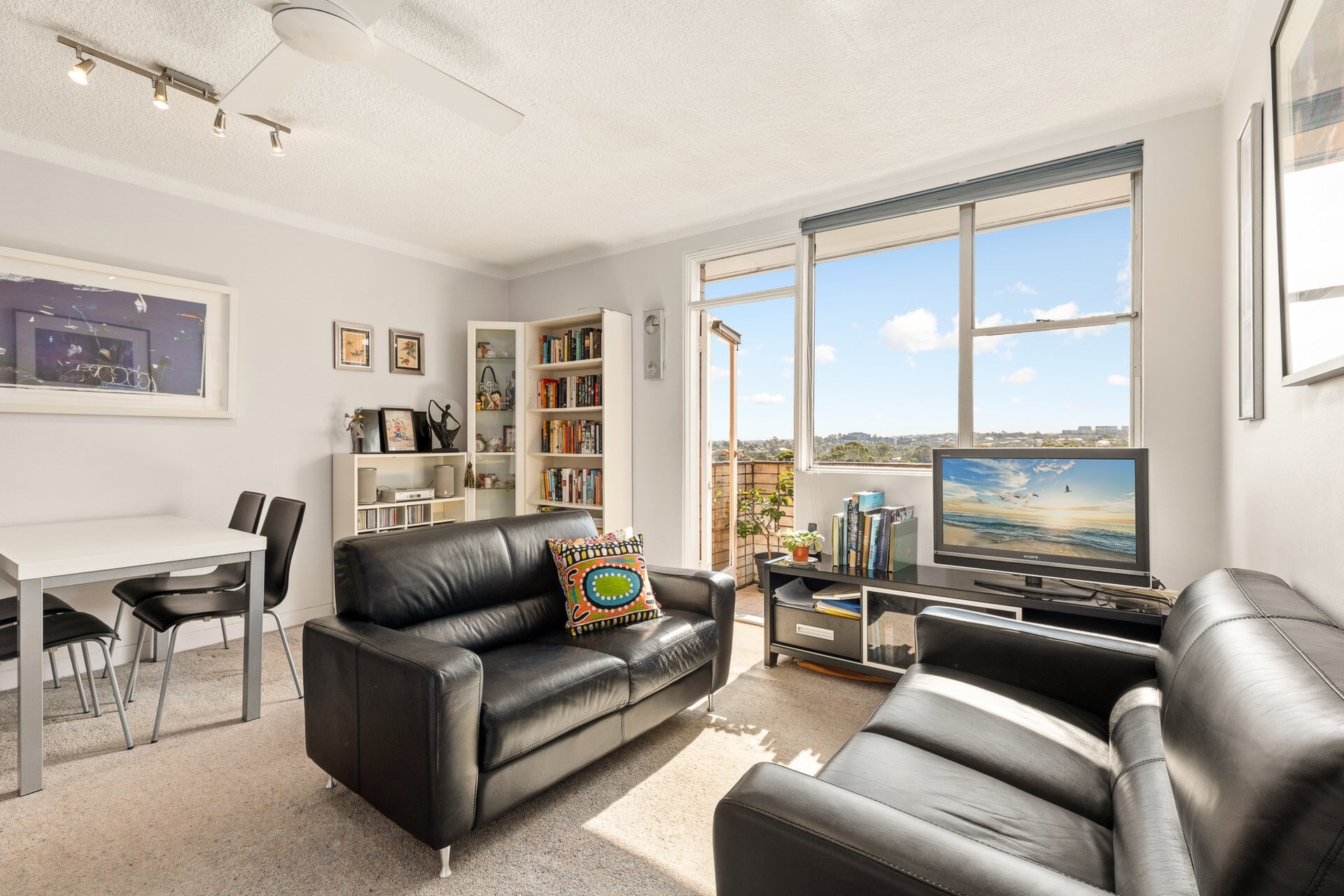 5/5 Western Crescent, Gladesville Sold by Cassidy Real Estate - image 1