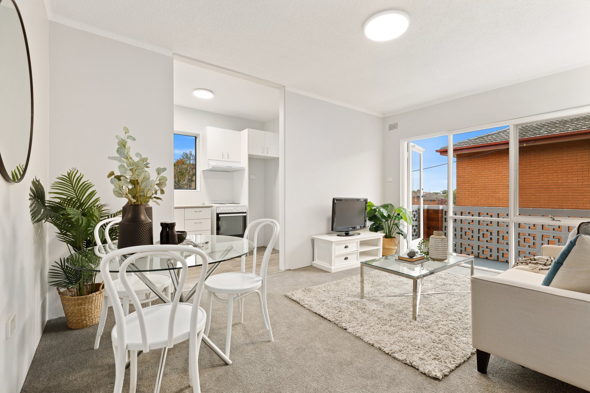 6/3 Isabel Street, Ryde Sold by Cassidy Real Estate - image 1