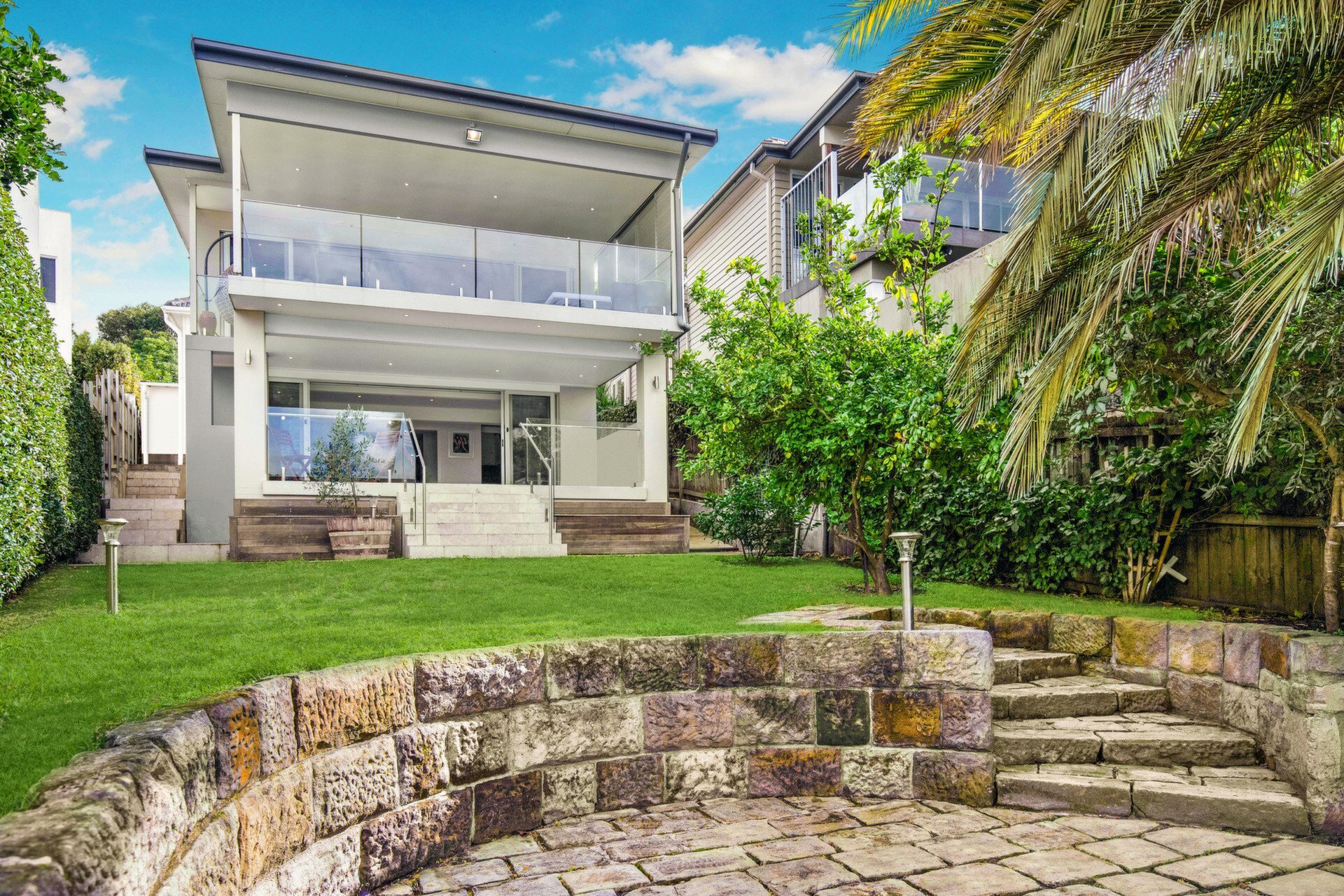 2 Jetty Road, Putney Sold by Cassidy Real Estate - image 1