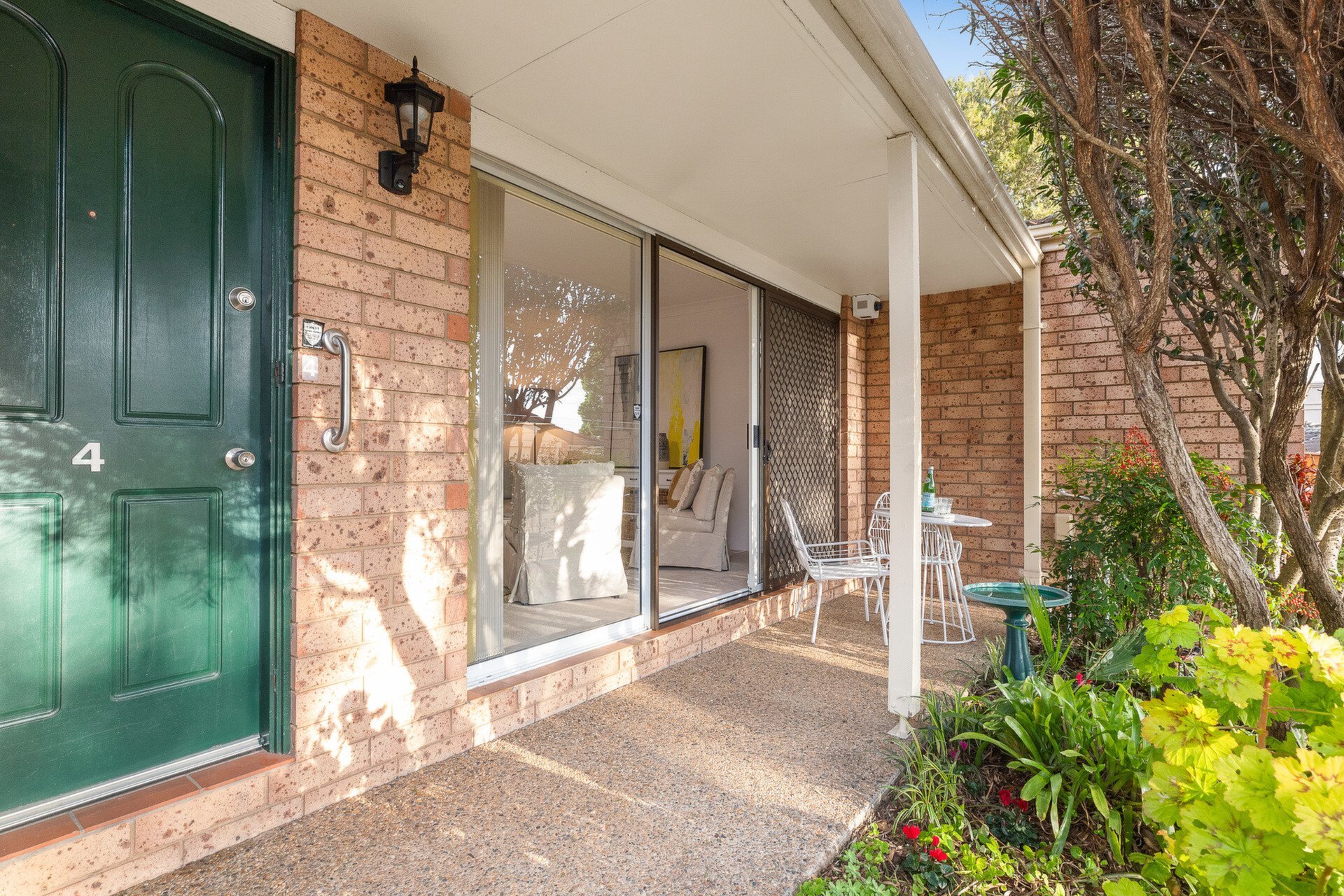 4/12 Small Street, Putney Sold by Cassidy Real Estate - image 1