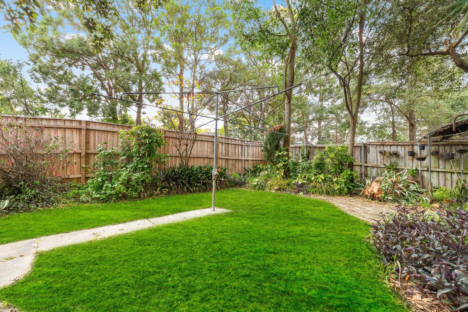 9 Harford Street, North Ryde Sold by Cassidy Real Estate - image 1