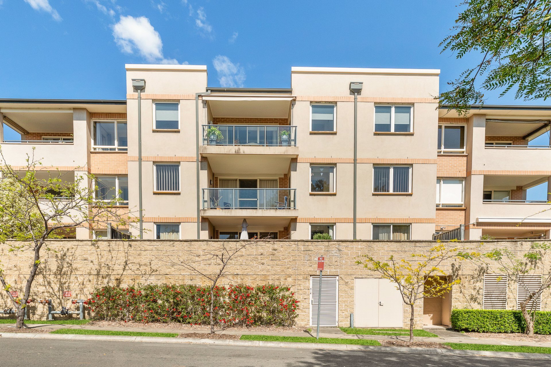 101/4 Karrabee Avenue, Huntleys Cove Sold by Cassidy Real Estate - image 1