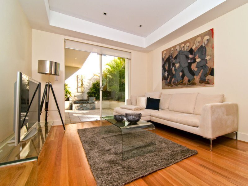 8 Putney Parade, Putney Sold by Cassidy Real Estate - image 1