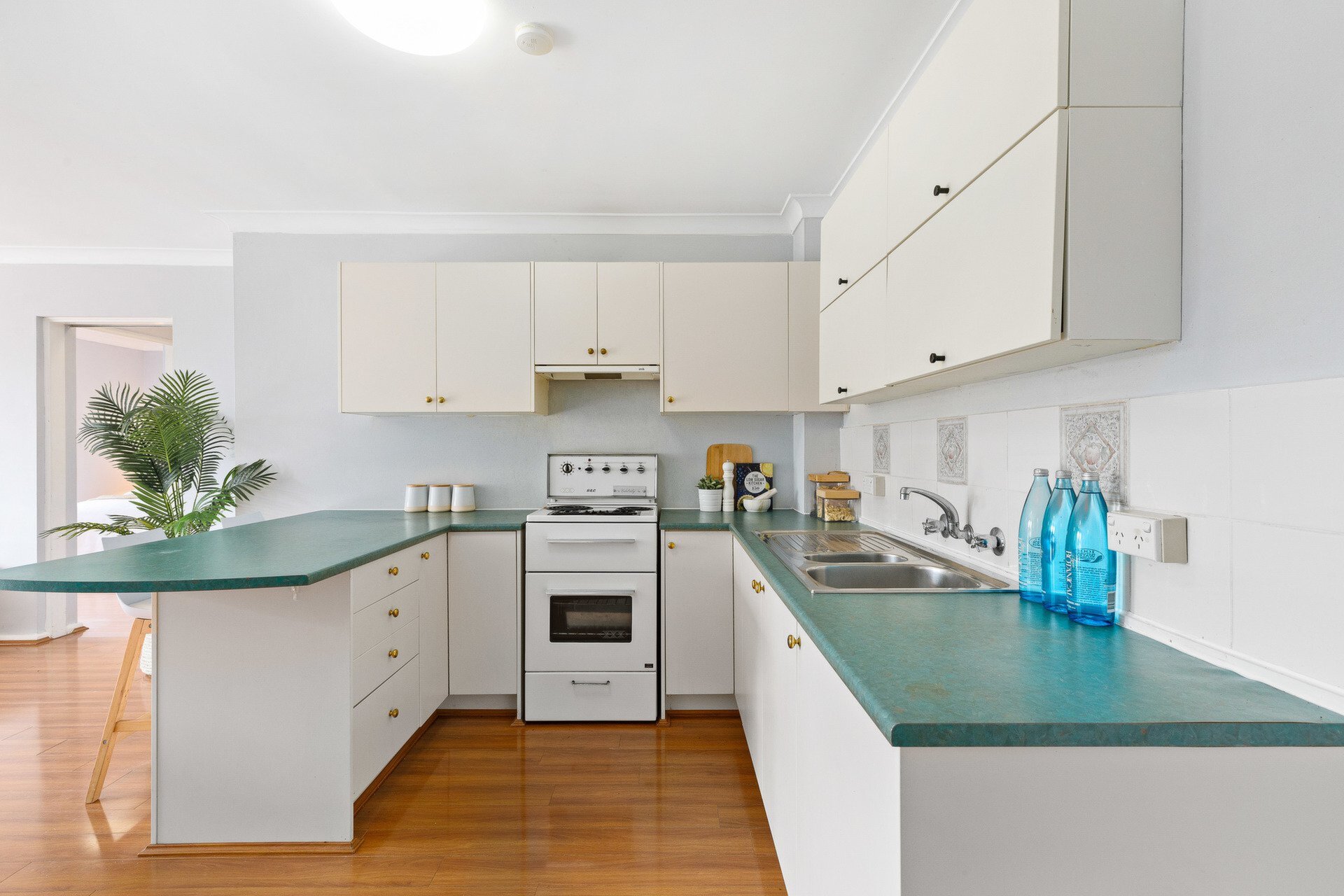 9/10 Coulter Street, Gladesville Sold by Cassidy Real Estate - image 1