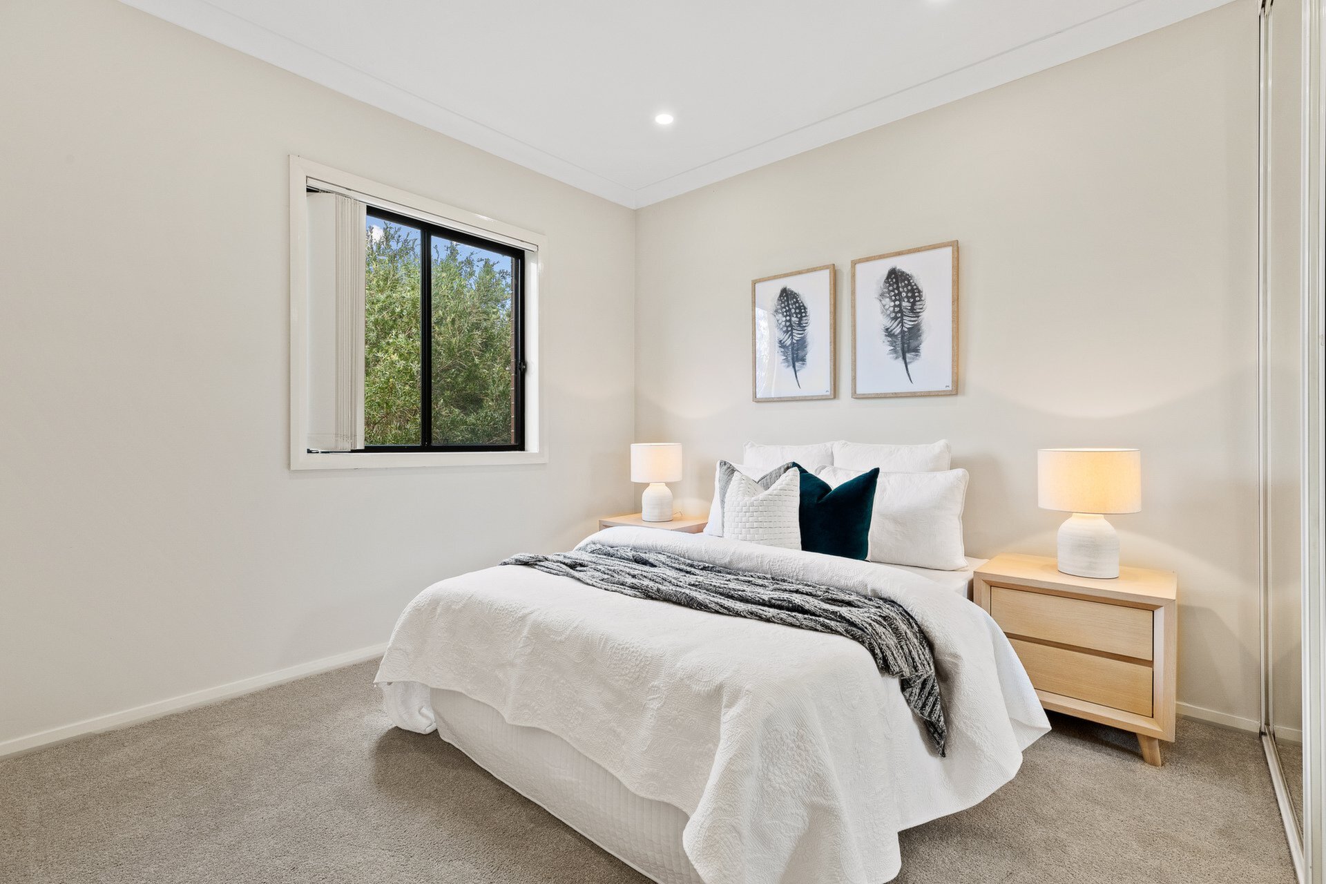 6/6-8 Wynyard Street, Guildford Sold by Cassidy Real Estate - image 1
