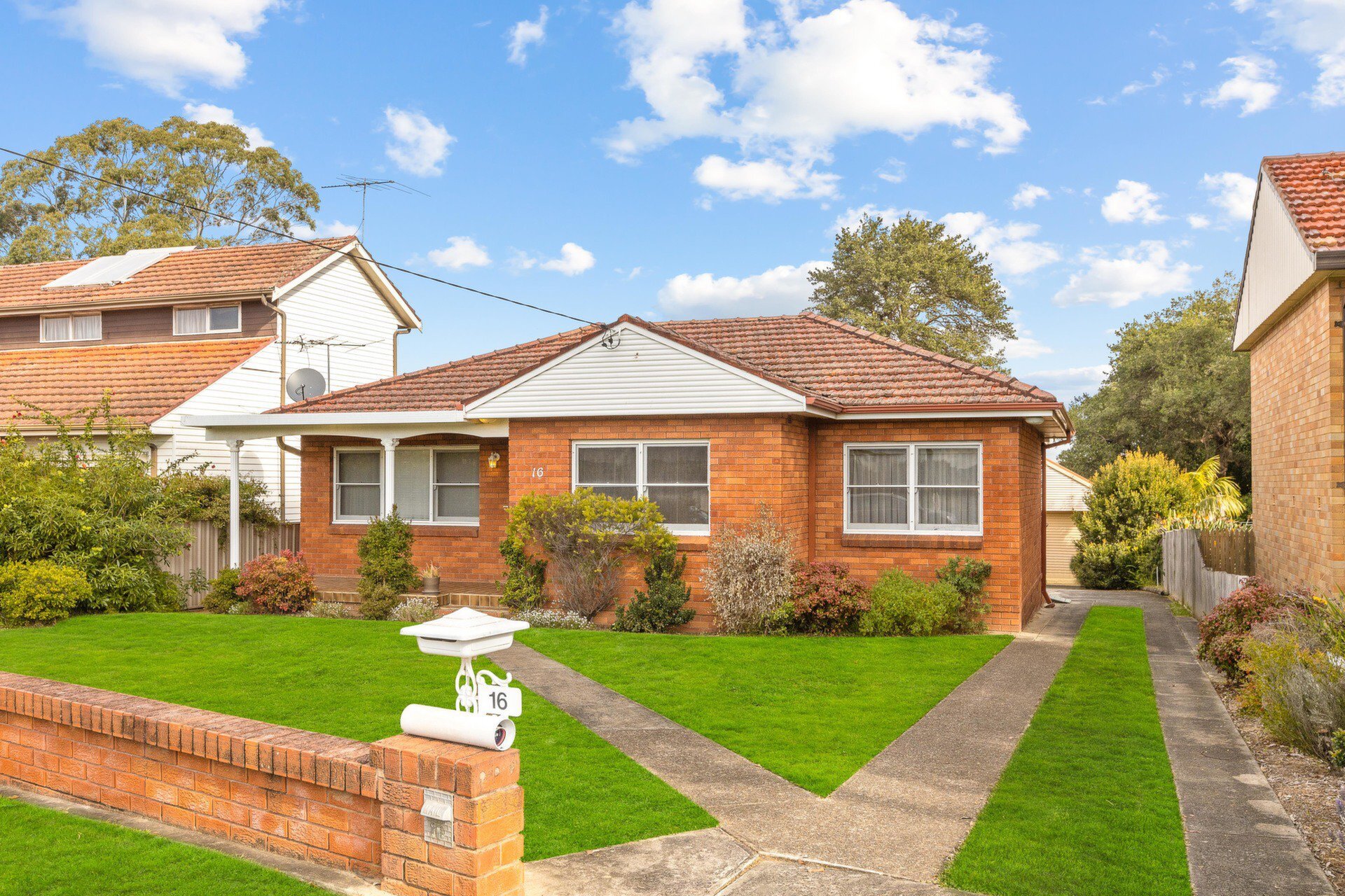 16 Cutler Parade, North Ryde Sold by Cassidy Real Estate - image 1