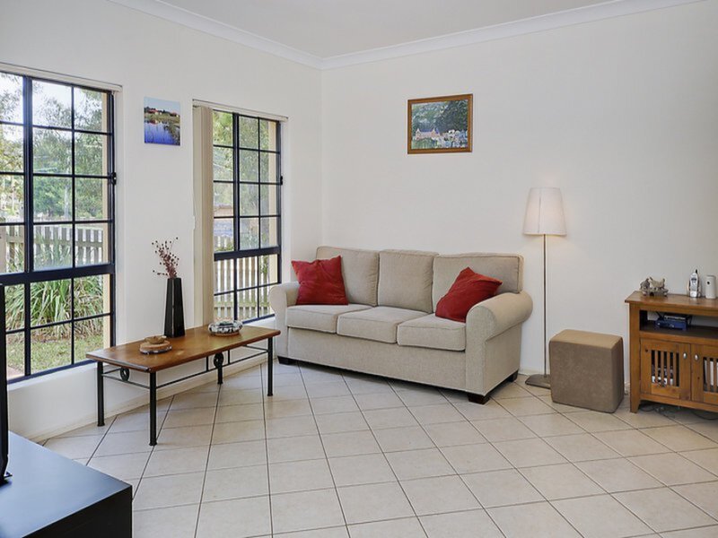 2/176 Morrison Road, Putney Sold by Cassidy Real Estate - image 1