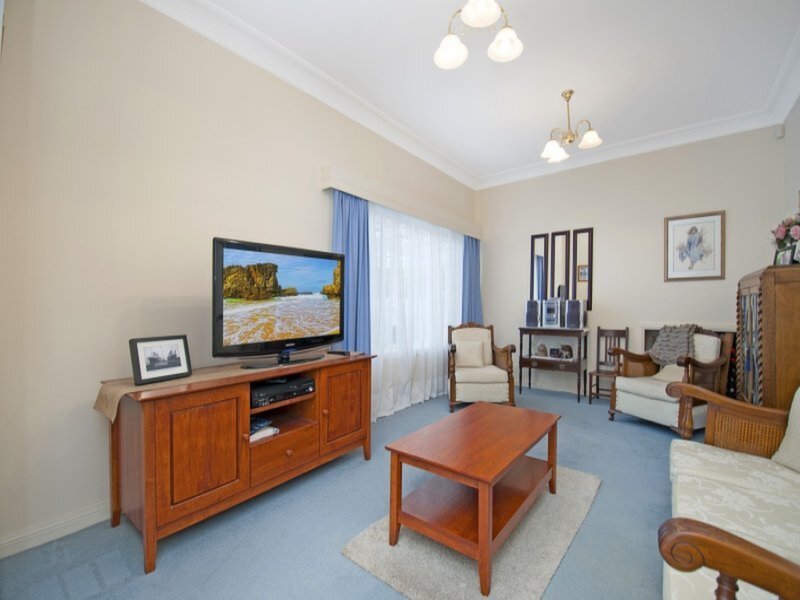 84 Pellisier Road, Putney Sold by Cassidy Real Estate - image 1