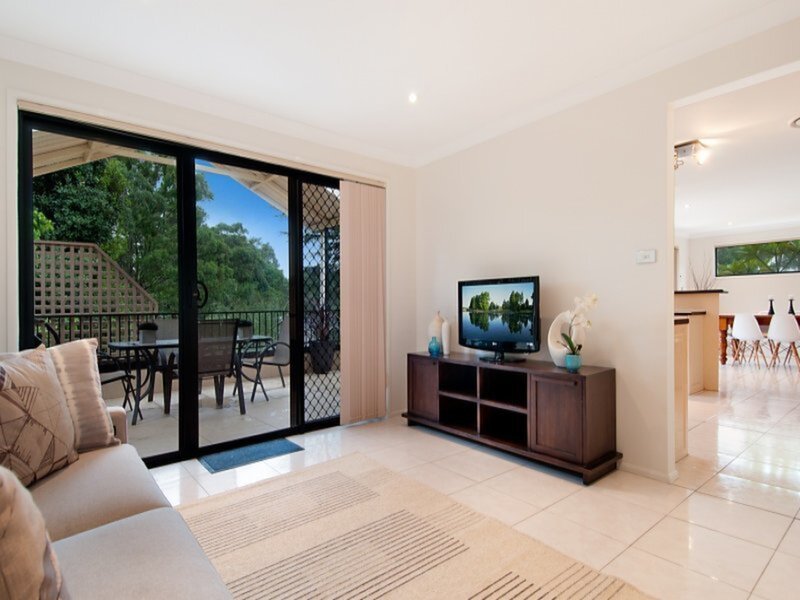 28 Parry Street, Putney Sold by Cassidy Real Estate - image 1