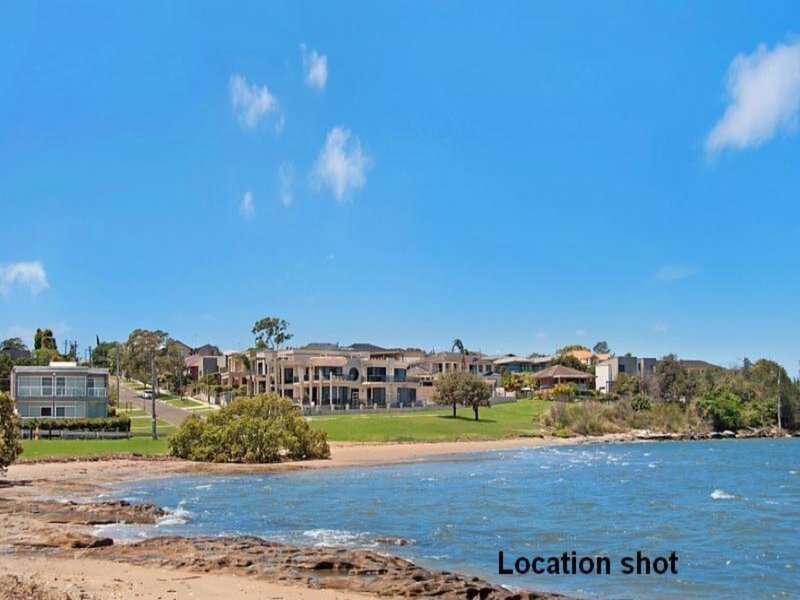 63 Waterview Street, Putney Sold by Cassidy Real Estate - image 1